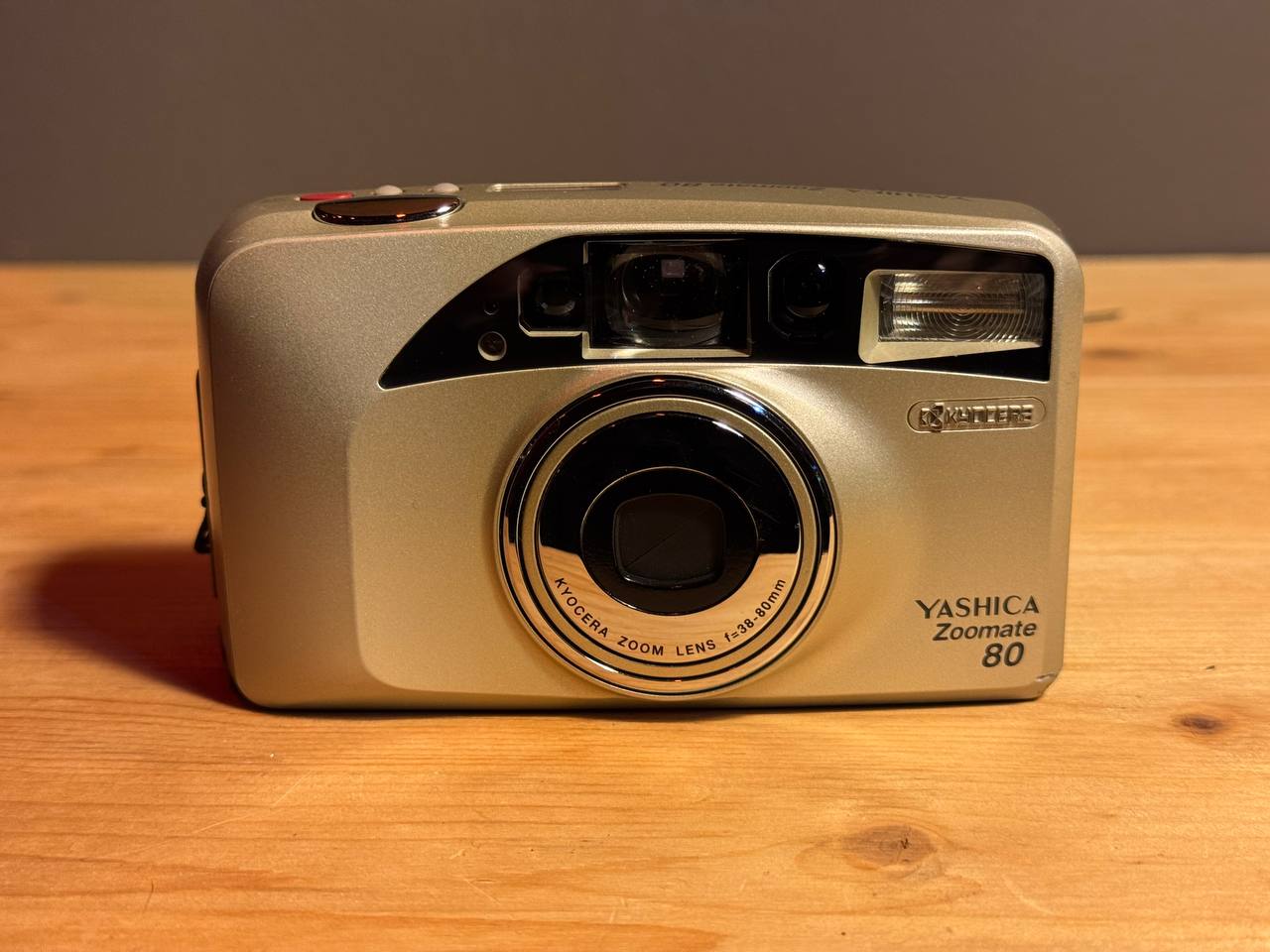 Yaschica Zoomate 80